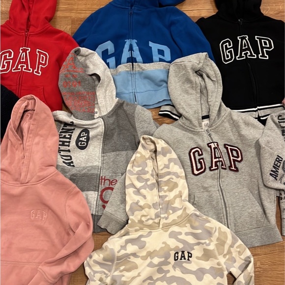 BUBDLE OF 10 GAP HOODIES (size Small) - Picture 3 of 5